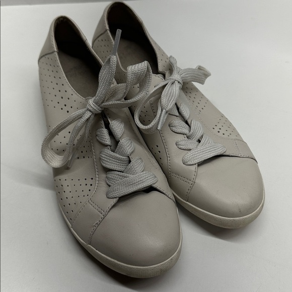 Dansko Orli Sneakers Shoes Perforated Leather Ivory White Size EUR 41 10.5 - 11 - Picture 7 of 9